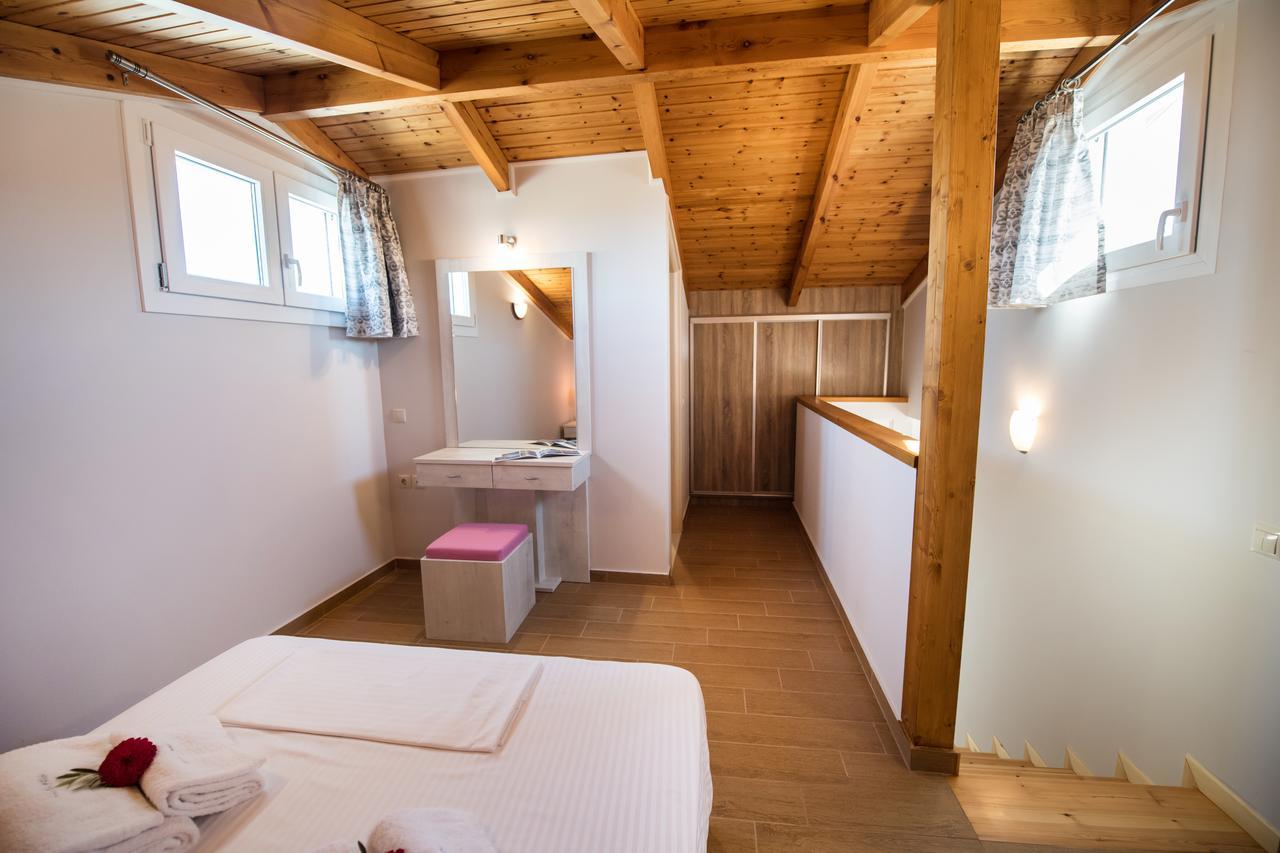 Lefkogea Villas & Apartments Tsoukaládhes エクステリア 写真